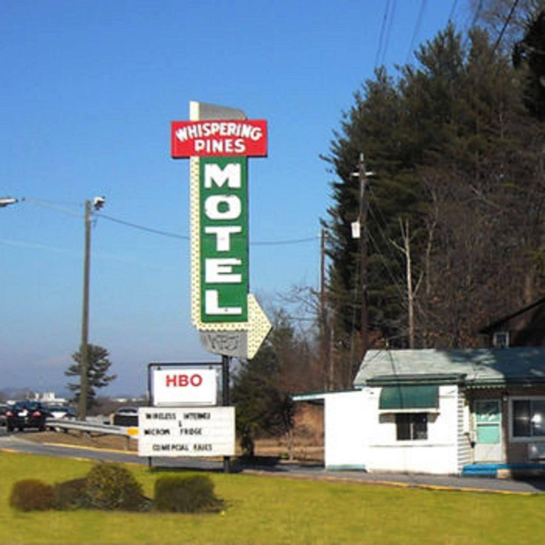 Whispering Pines Motel - 애쉬빌 외부 사진